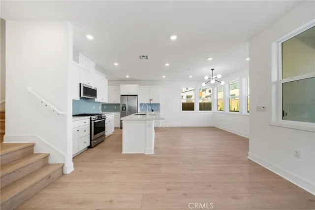 $1,460,000 | 322 Proctor, Irvine, CA 92618