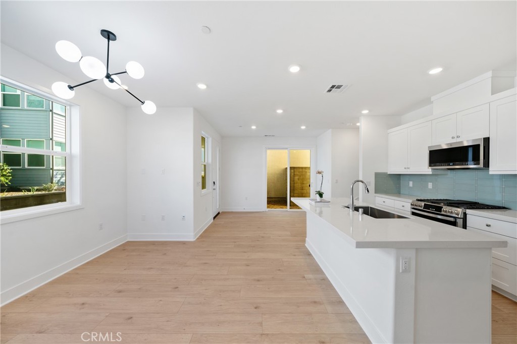 322 Proctor Irvine, CA 92618 - Photo 9 of 41