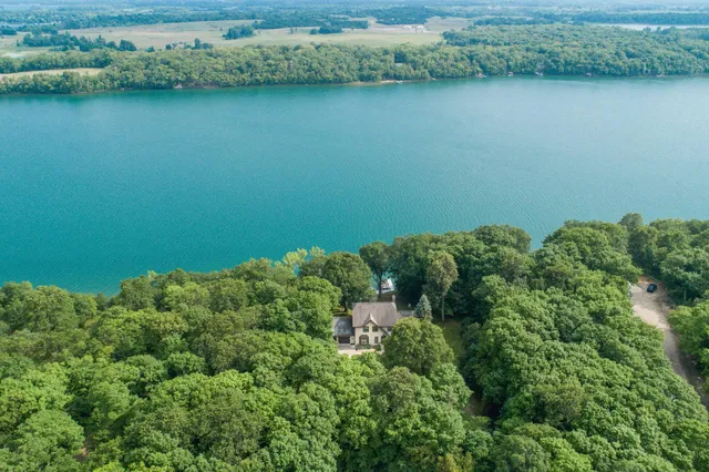 $1,099,900 | 40861 Acorn Drive, Dent, MN 56528