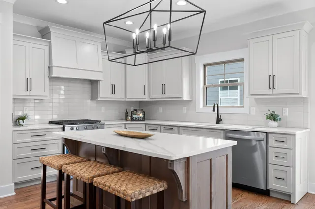 $600,000 | 4199 Barnsley Loop, Ooltewah, TN 37363