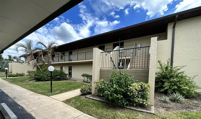 $1,900 | 4024 Oakview Drive, Unit I3, Punta Gorda, FL 33980