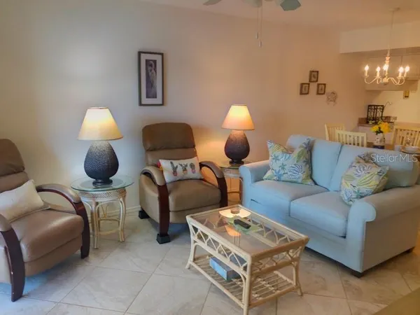 $1,900 | 4024 Oakview Drive, Unit I3, Punta Gorda, FL 33980
