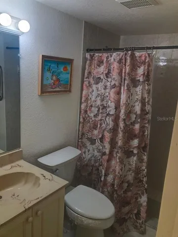 $1,900 | 4024 Oakview Drive, Unit I3, Punta Gorda, FL 33980