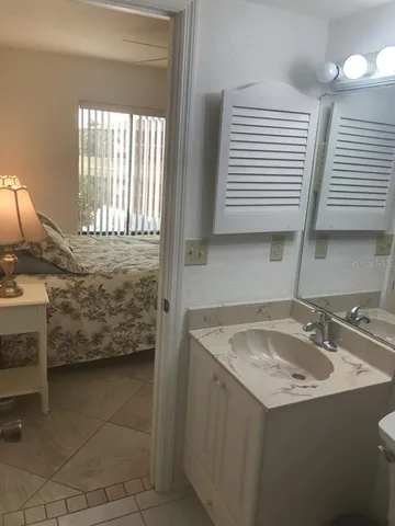 $1,900 | 4024 Oakview Drive, Unit I3, Punta Gorda, FL 33980