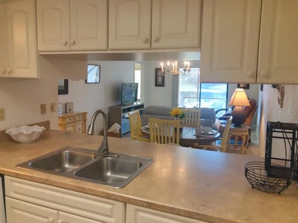 $1,900 | 4024 Oakview Drive, Unit I3, Punta Gorda, FL 33980