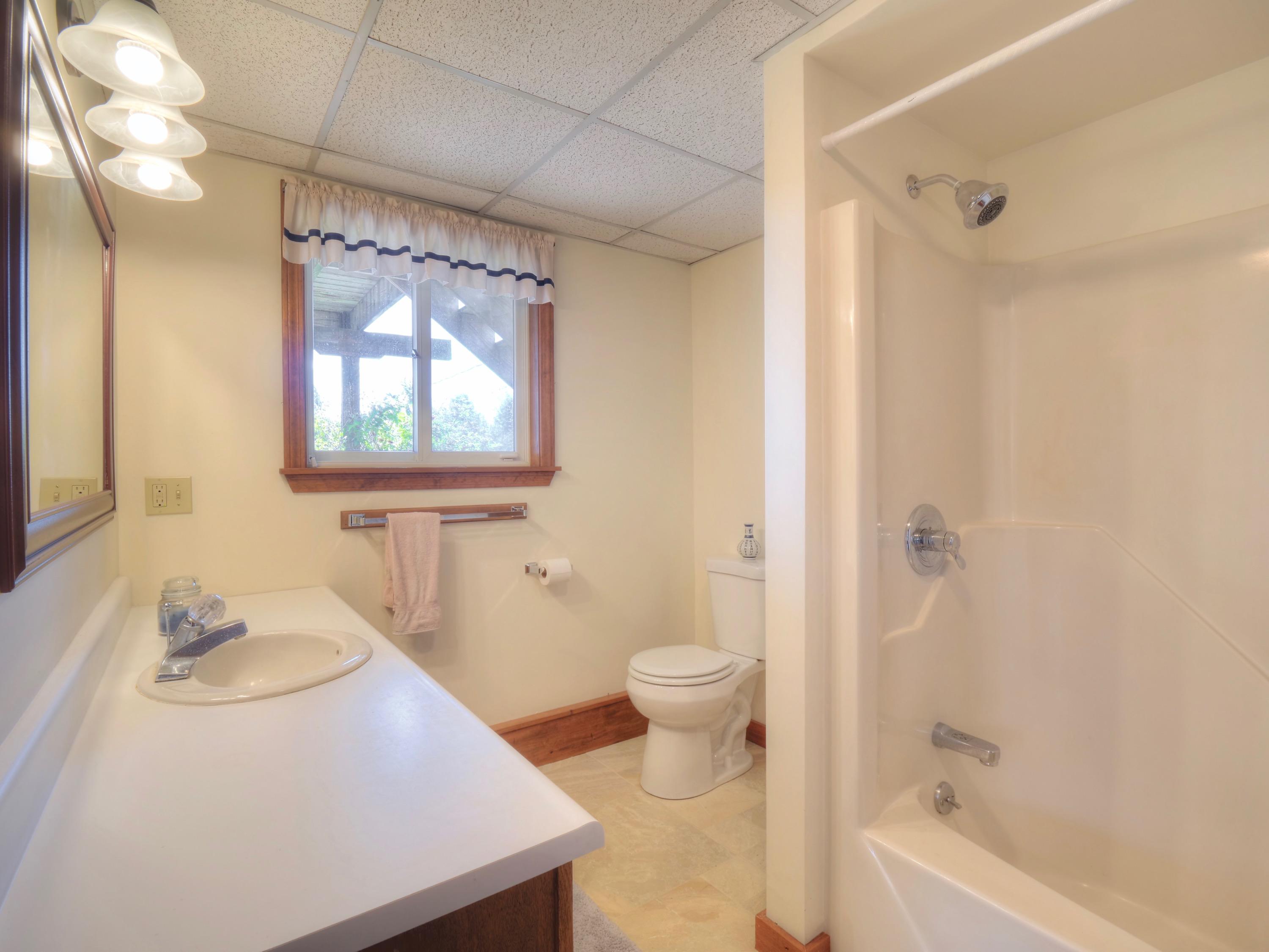 15 Ash Is Vw Road Owls Head, ME 04854 - Photo 24 of 64 1st Floor Full Bathroom