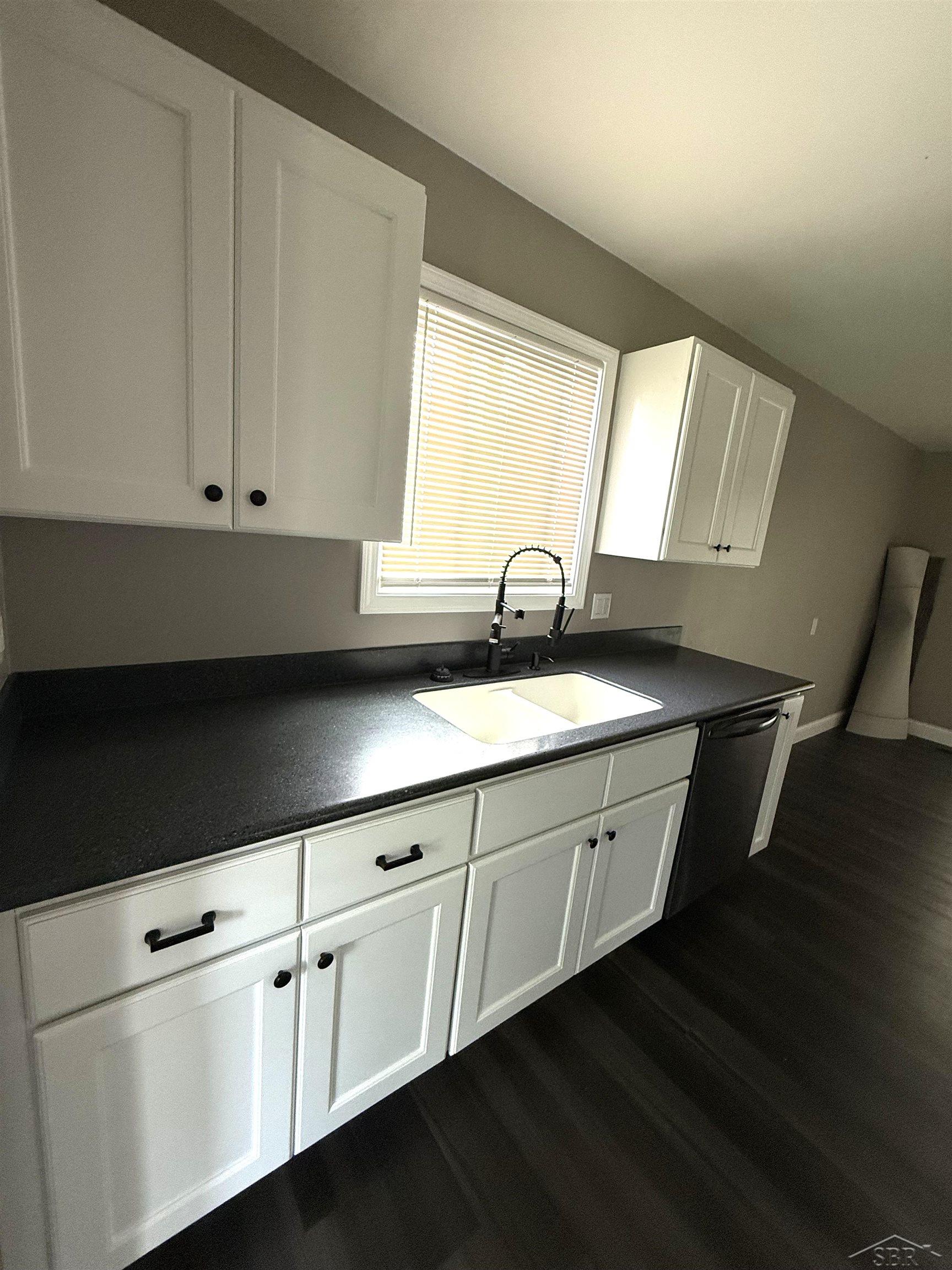 2365 Anderson Road Saginaw, MI 48603 - Photo 10 of 34 Gallery Image 10