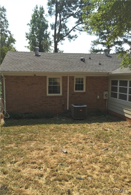 7820 Conifer Road North Chesterfield, VA 23237 - Photo 19 of 24 Back side of home and the new heat pump.