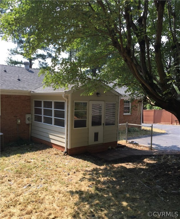 7820 Conifer Road North Chesterfield, VA 23237 - Photo 20 of 24 Another view of the Florida room, the paved parkin