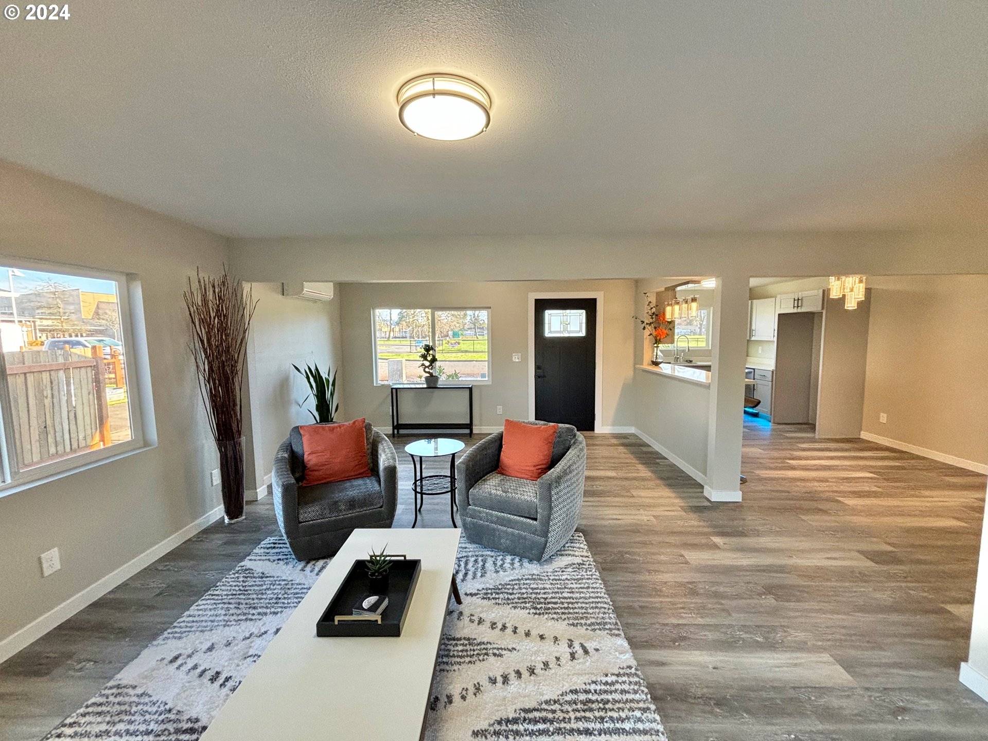 2140 J Street Springfield, OR 97477 - Photo 8 of 23 a living room with furniture and a window