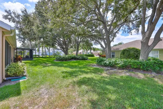 $2,100 | 751 McCallister Avenue, Sun City Center, FL 33573