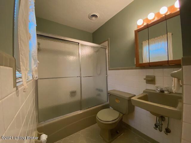 6318 Peonia Road Clarkson, KY 42726 - Photo 10 of 28 Bath 2