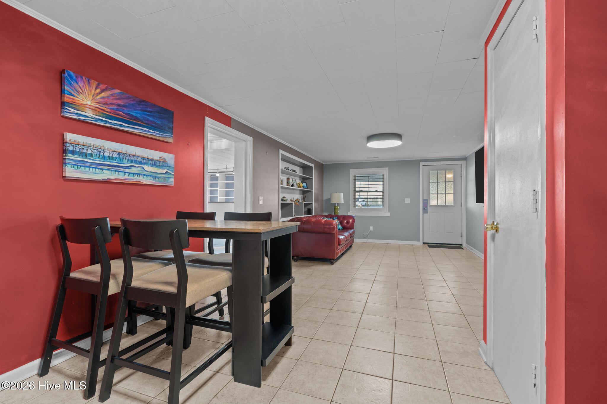 404 Dobbs Street Atlantic Beach, NC 28512 - Photo 17 of 31 Dining Table