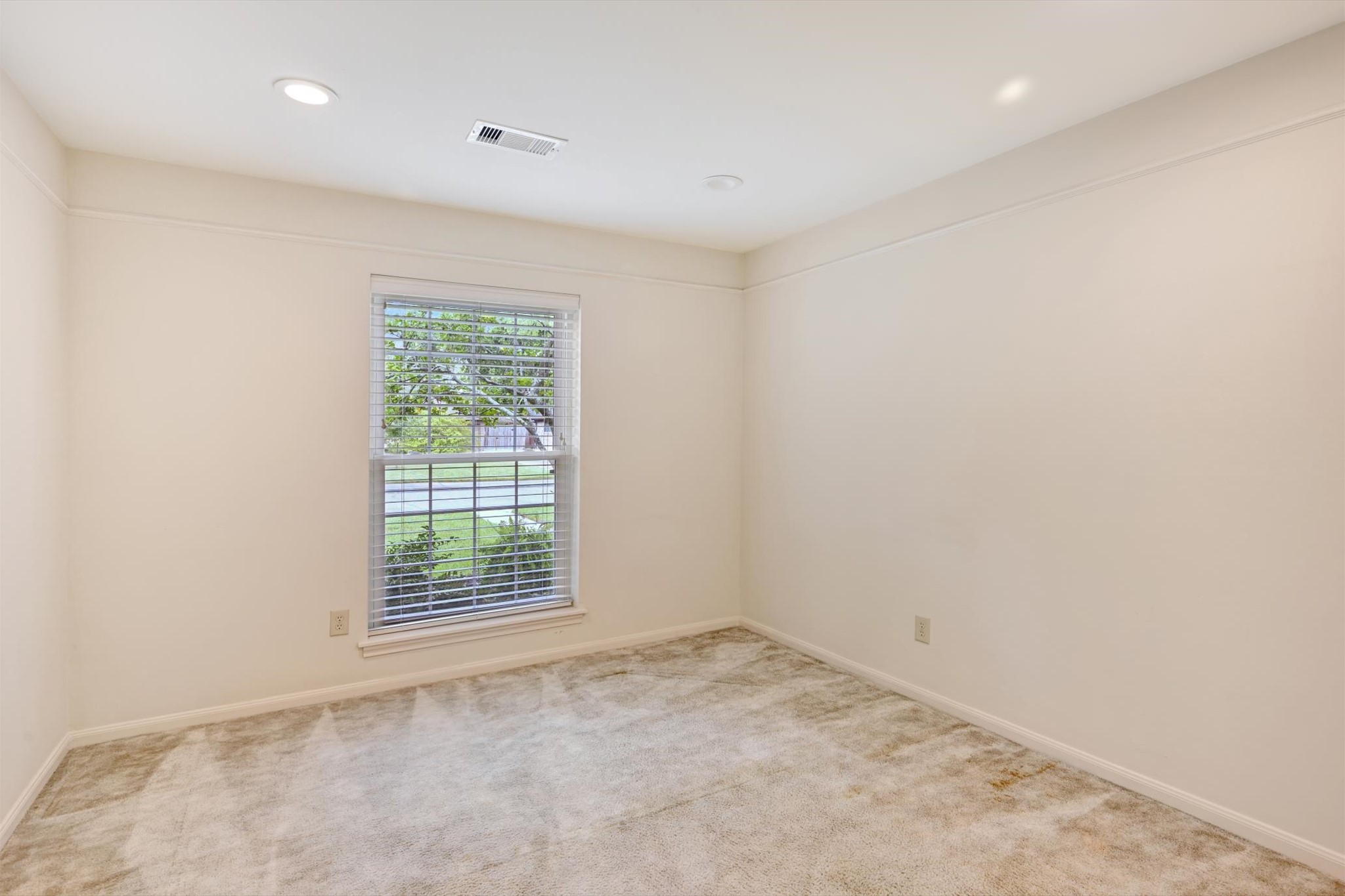 1702 Bowline Road Houston, TX 77062 - Photo 24 of 39 Gallery Image 24