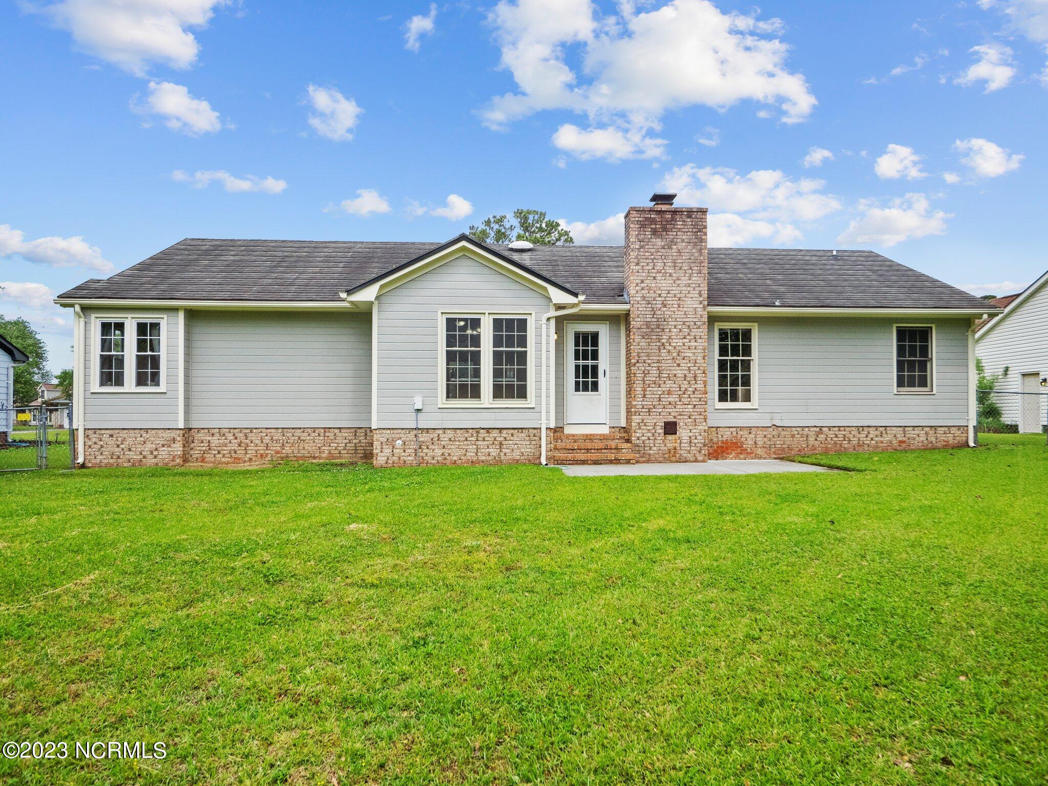 409 Raintree Road Jacksonville, NC 28540 - Photo 39 of 43 6-web-or-mls-06