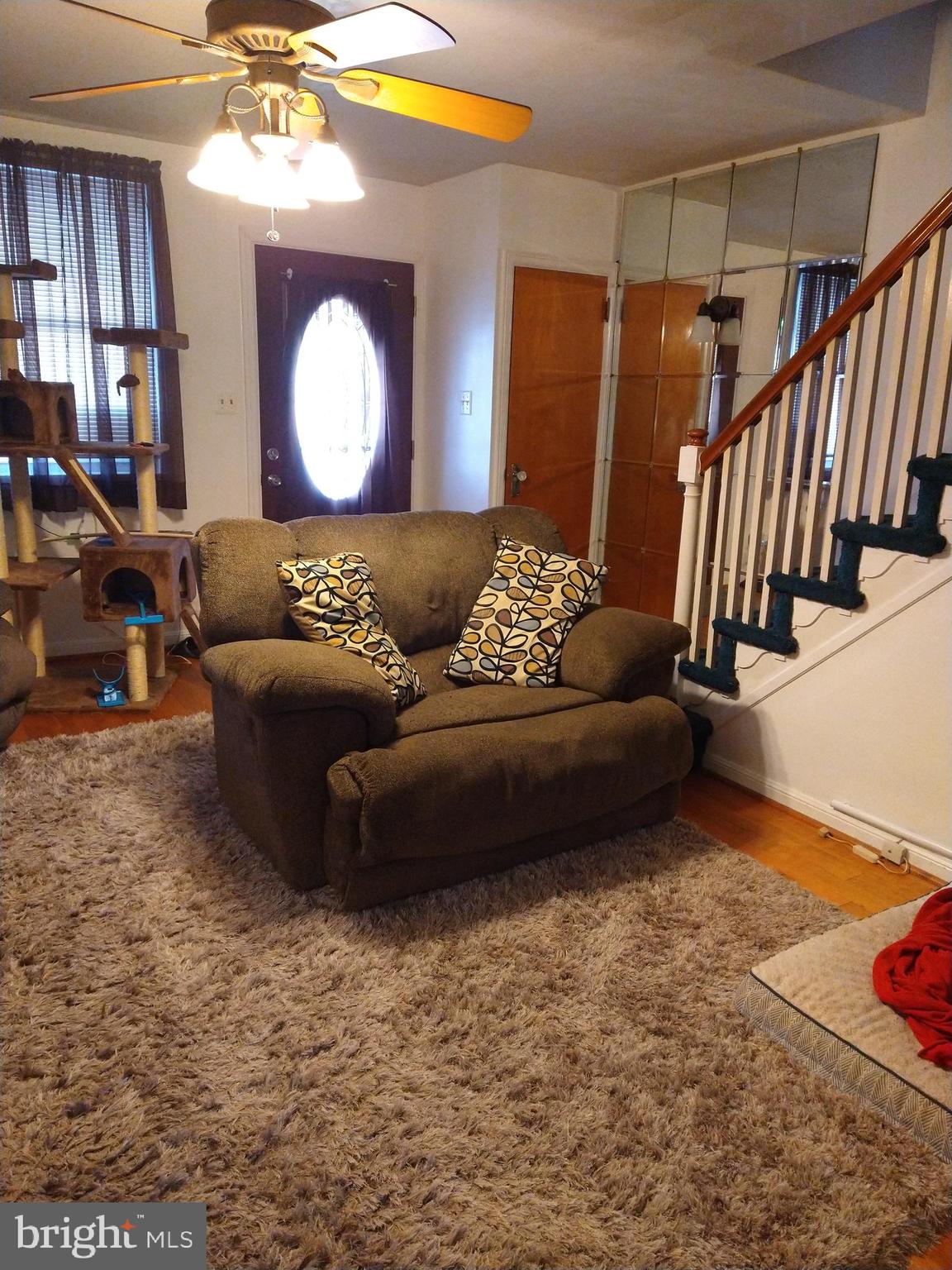 6359 Gillespie Street Philadelphia, PA 19135 - Photo 3 of 12