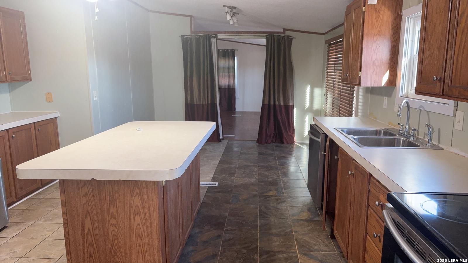 9150 Trainer Hale Road Schertz, TX 78154 - Photo 7 of 20