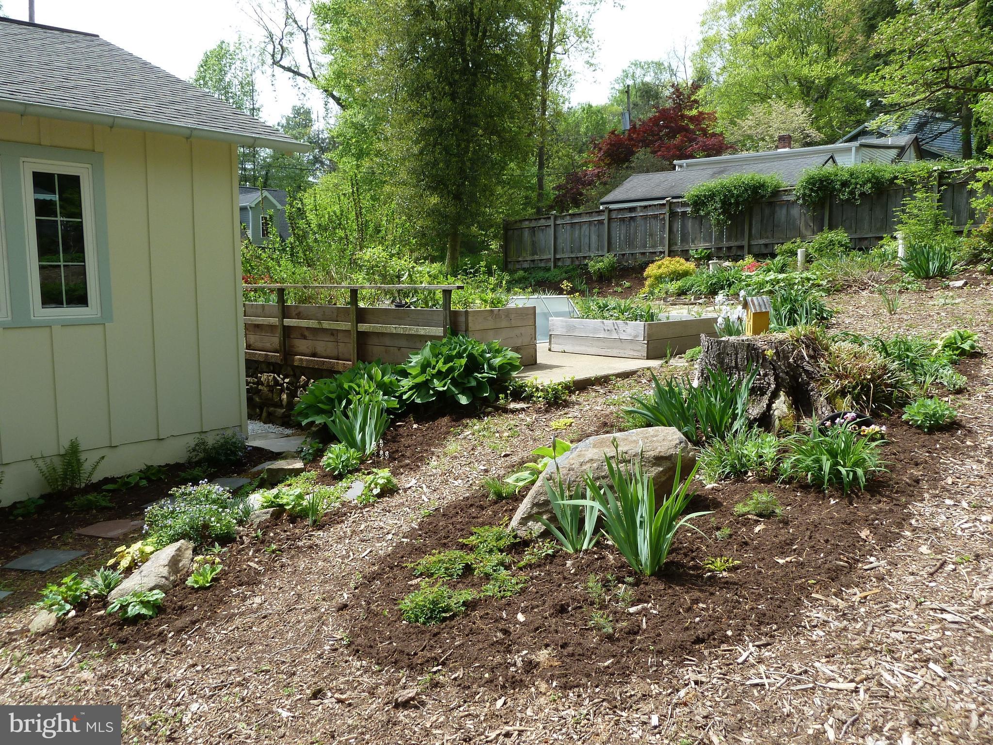 3 Spruce Road Newtown Square, PA 19073 - Photo 33 of 36 Garden
