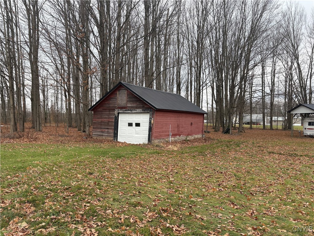 499 Baldwin Road Volney, NY 13069 - Photo 3 of 37