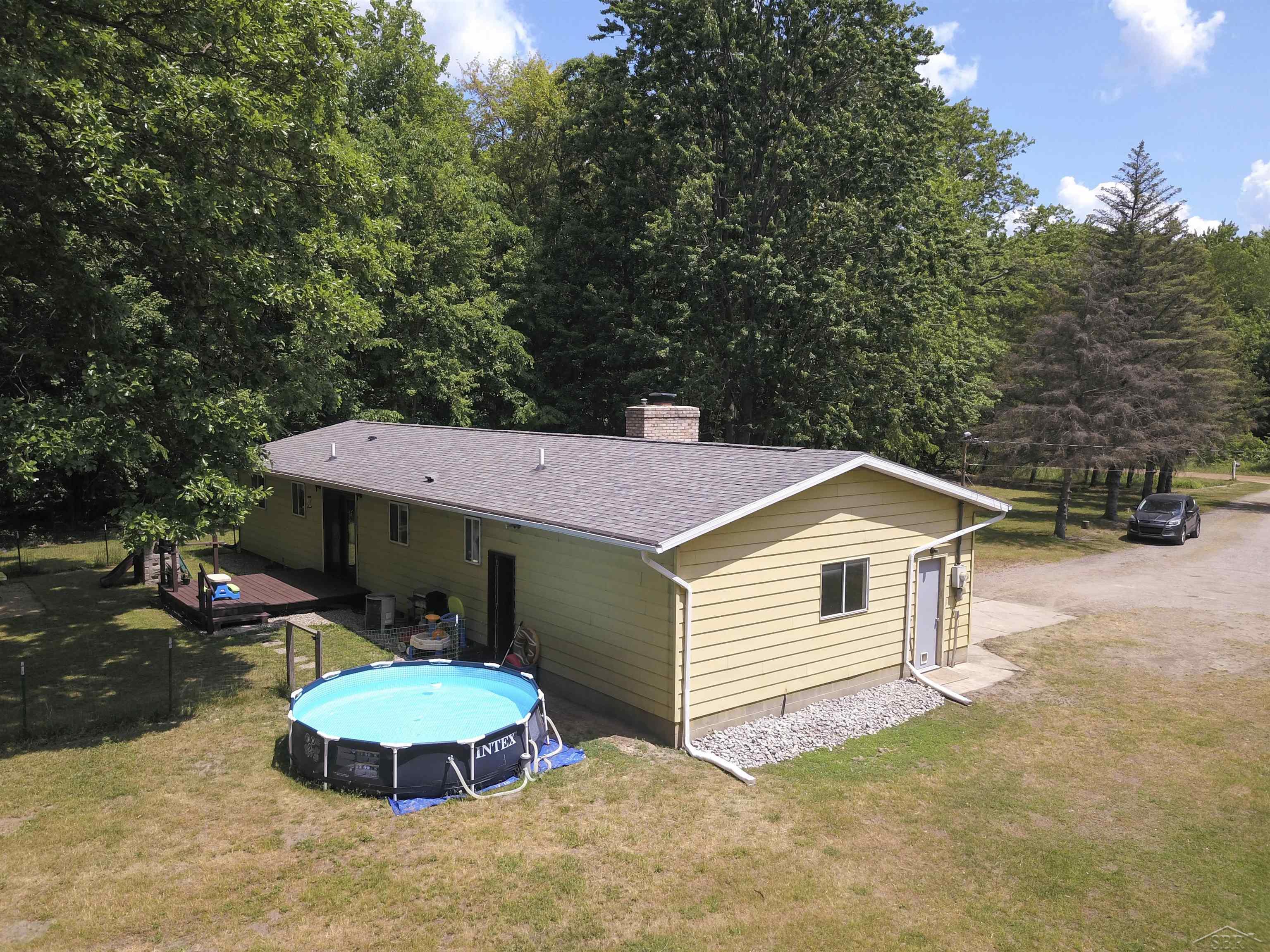 6432 South Steel Road St. Charles, MI 48655 - Photo 18 of 23 50111025-17.JPG