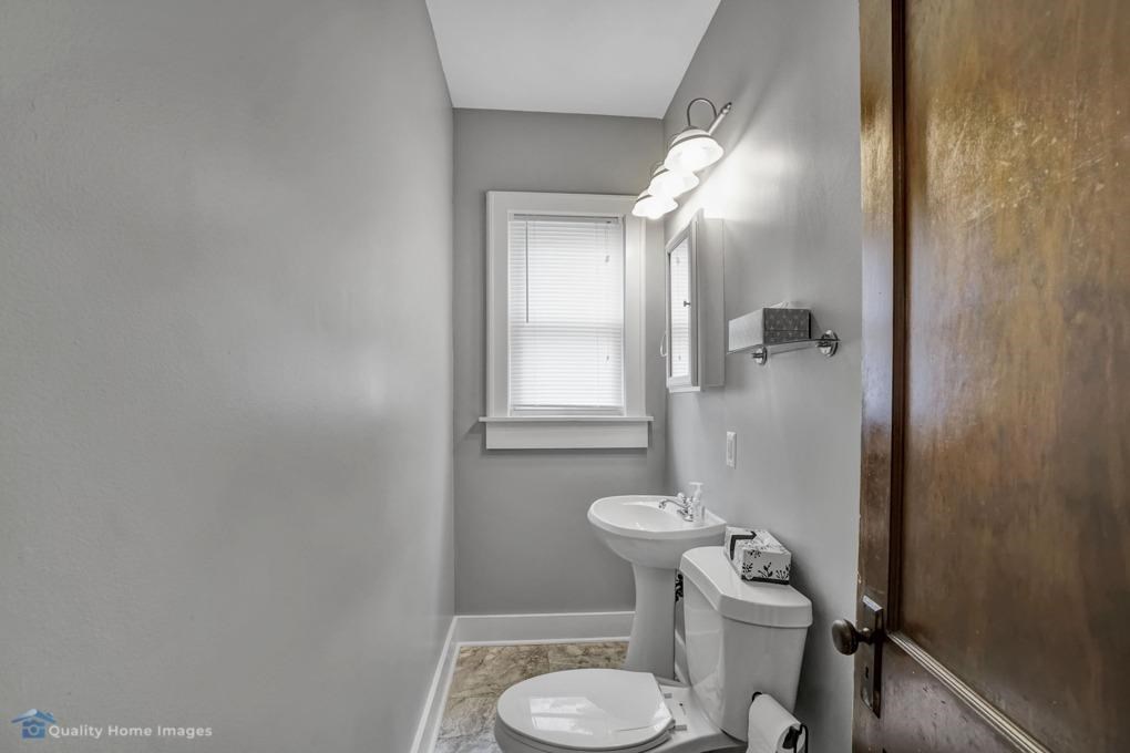 829 Azalea Street Southeast De Motte, IN 46310 - Photo 12 of 30 1020x680
