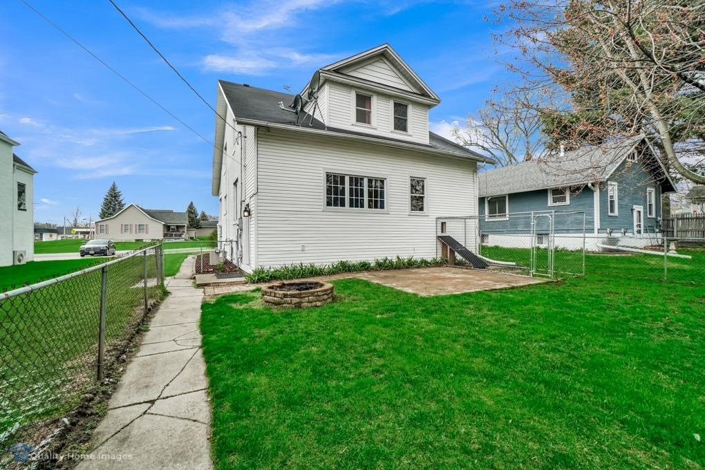 829 Azalea Street Southeast De Motte, IN 46310 - Photo 29 of 30 1020x680