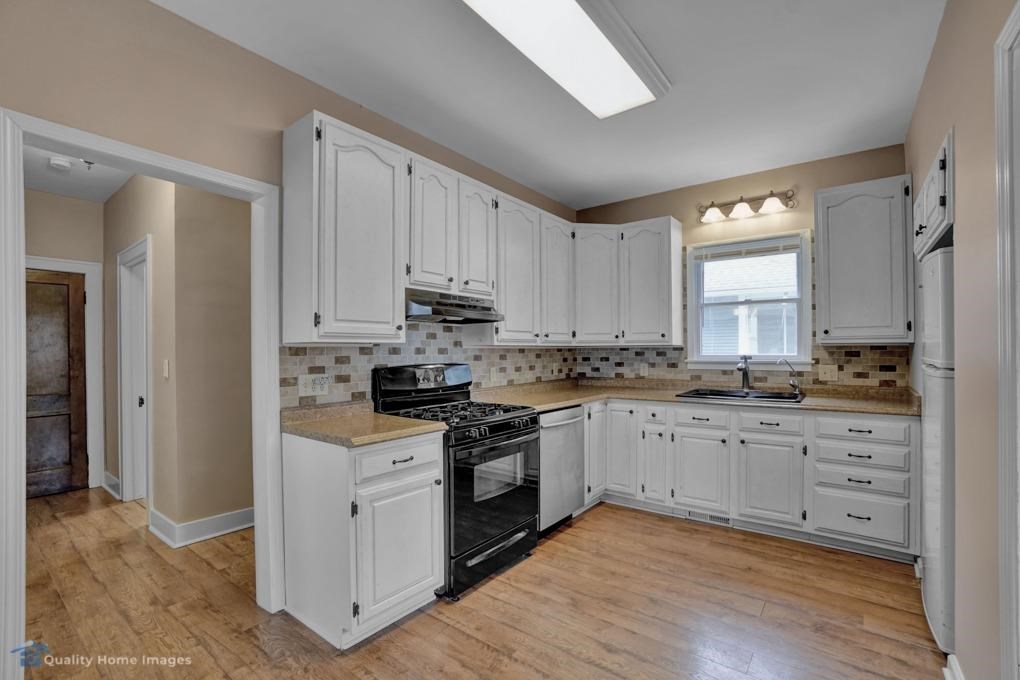 829 Azalea Street Southeast De Motte, IN 46310 - Photo 9 of 30 1020x680
