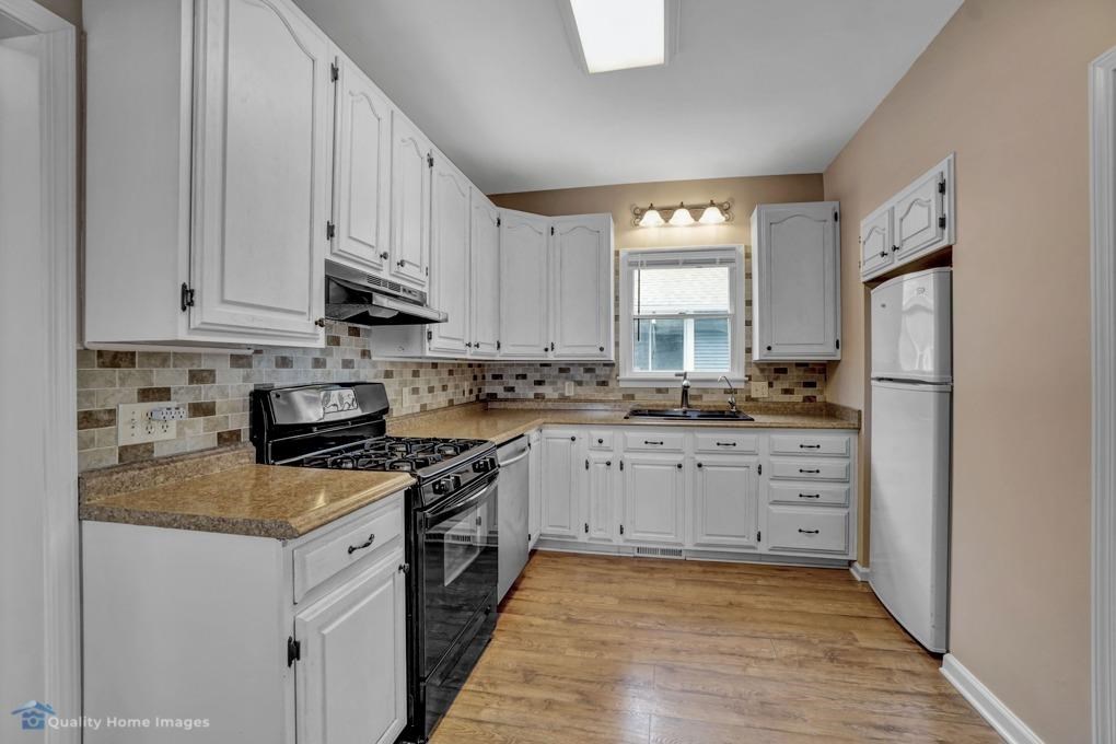829 Azalea Street Southeast De Motte, IN 46310 - Photo 10 of 30 1020x680