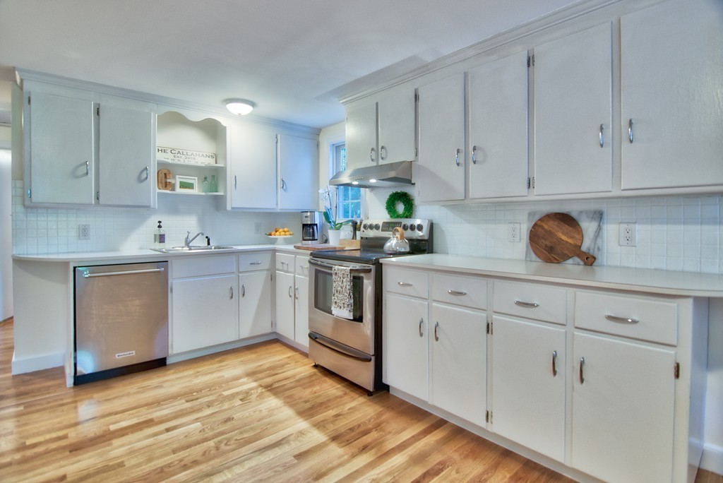 1 Cedar Road Lincoln, MA 01773 - Photo 5 of 22