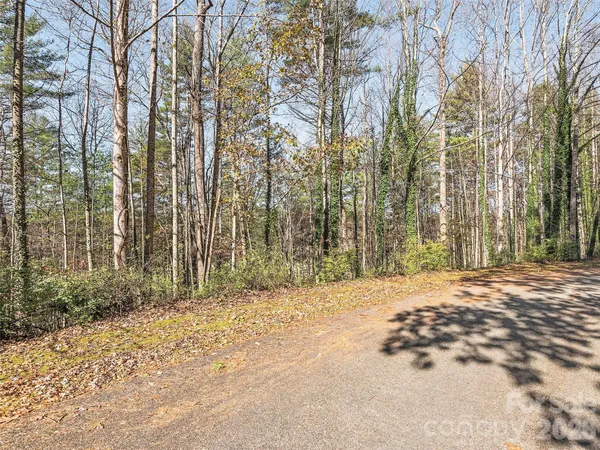$220,000 | 14-15 Mountain Lake Drive, Hendersonville, NC 28739
