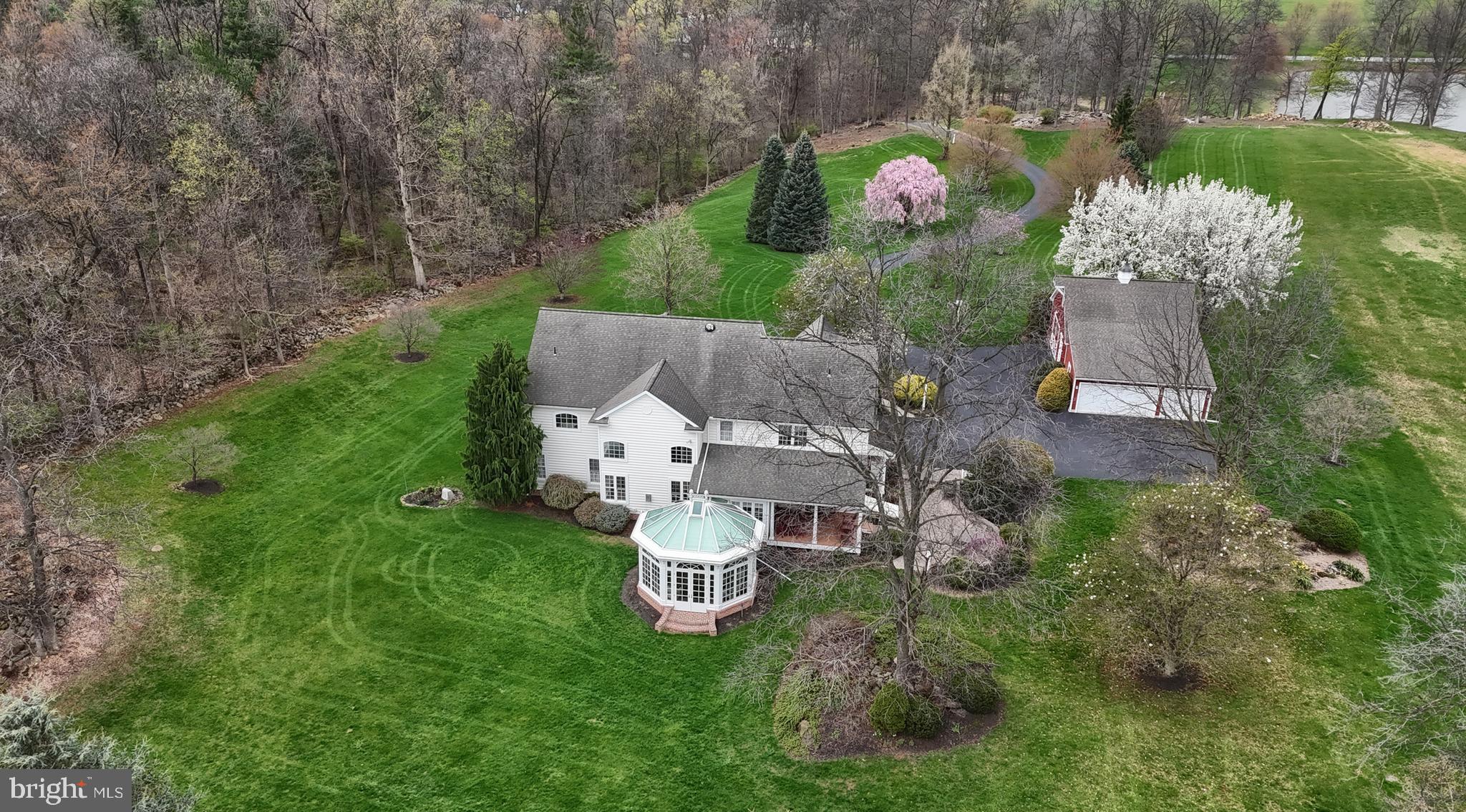 6516 Schoolhouse Road Hershey, PA 17033 - Photo 13 of 71