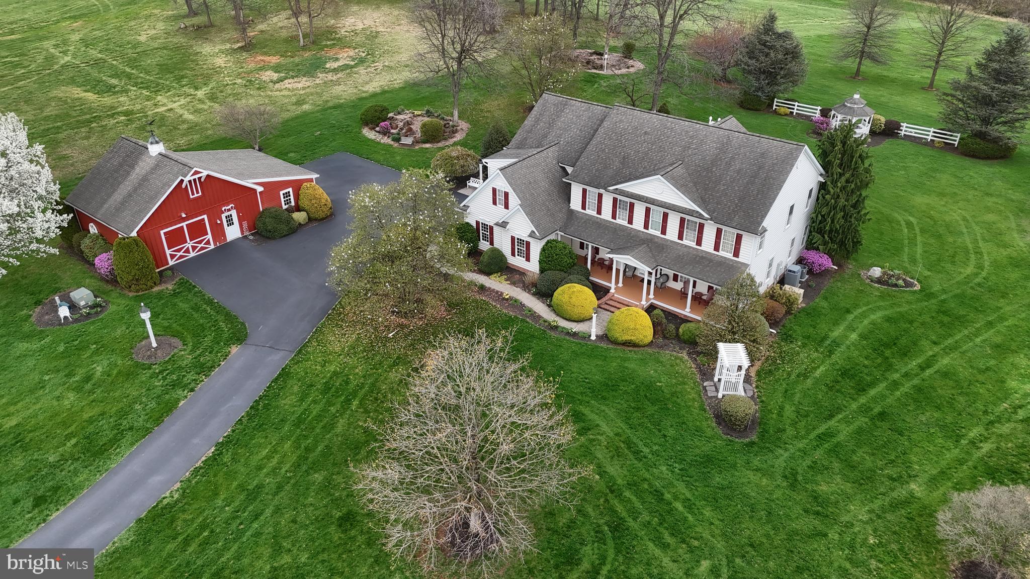 6516 Schoolhouse Road Hershey, PA 17033 - Photo 15 of 71