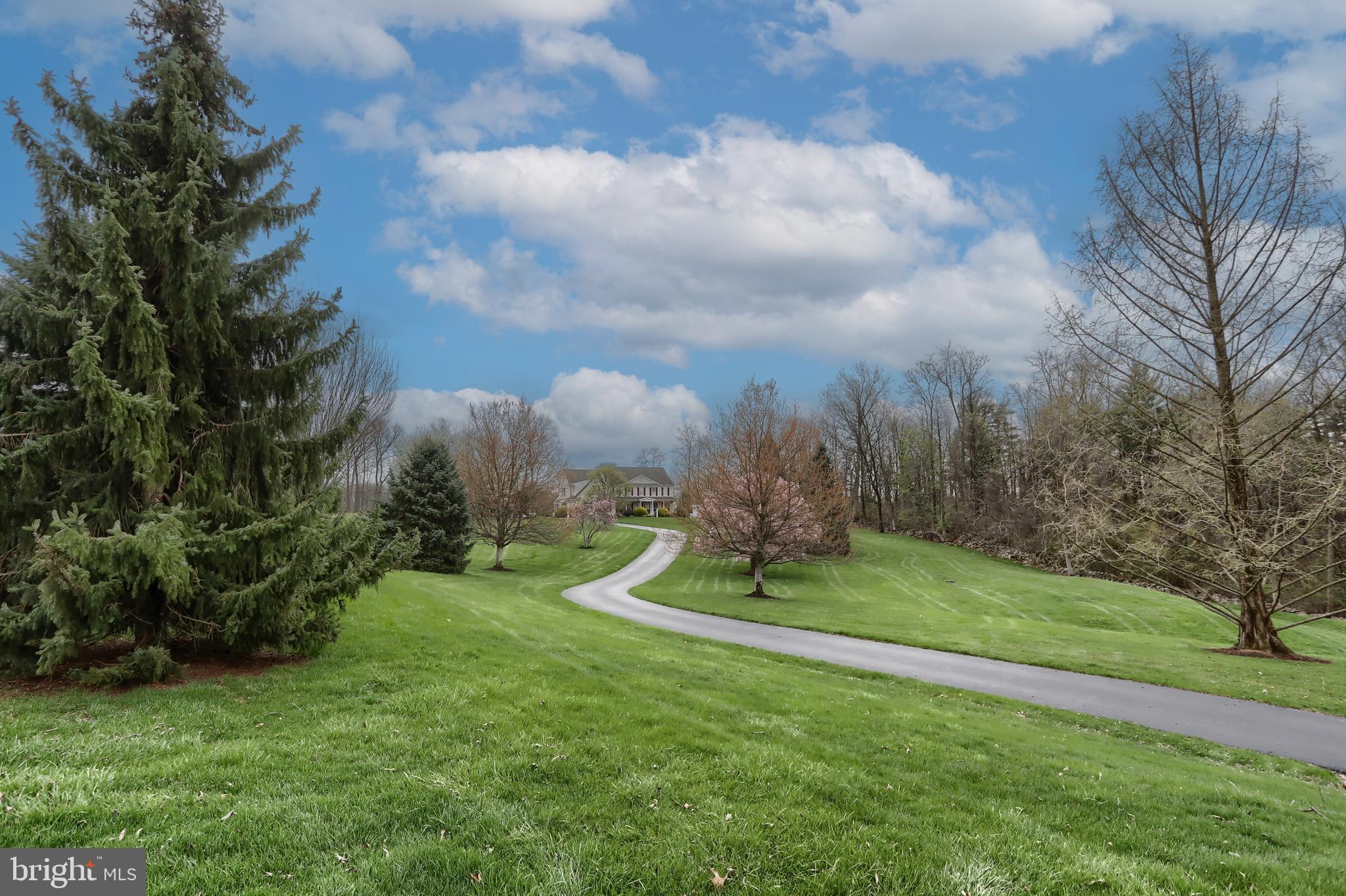 6516 Schoolhouse Road Hershey, PA 17033 - Photo 16 of 71