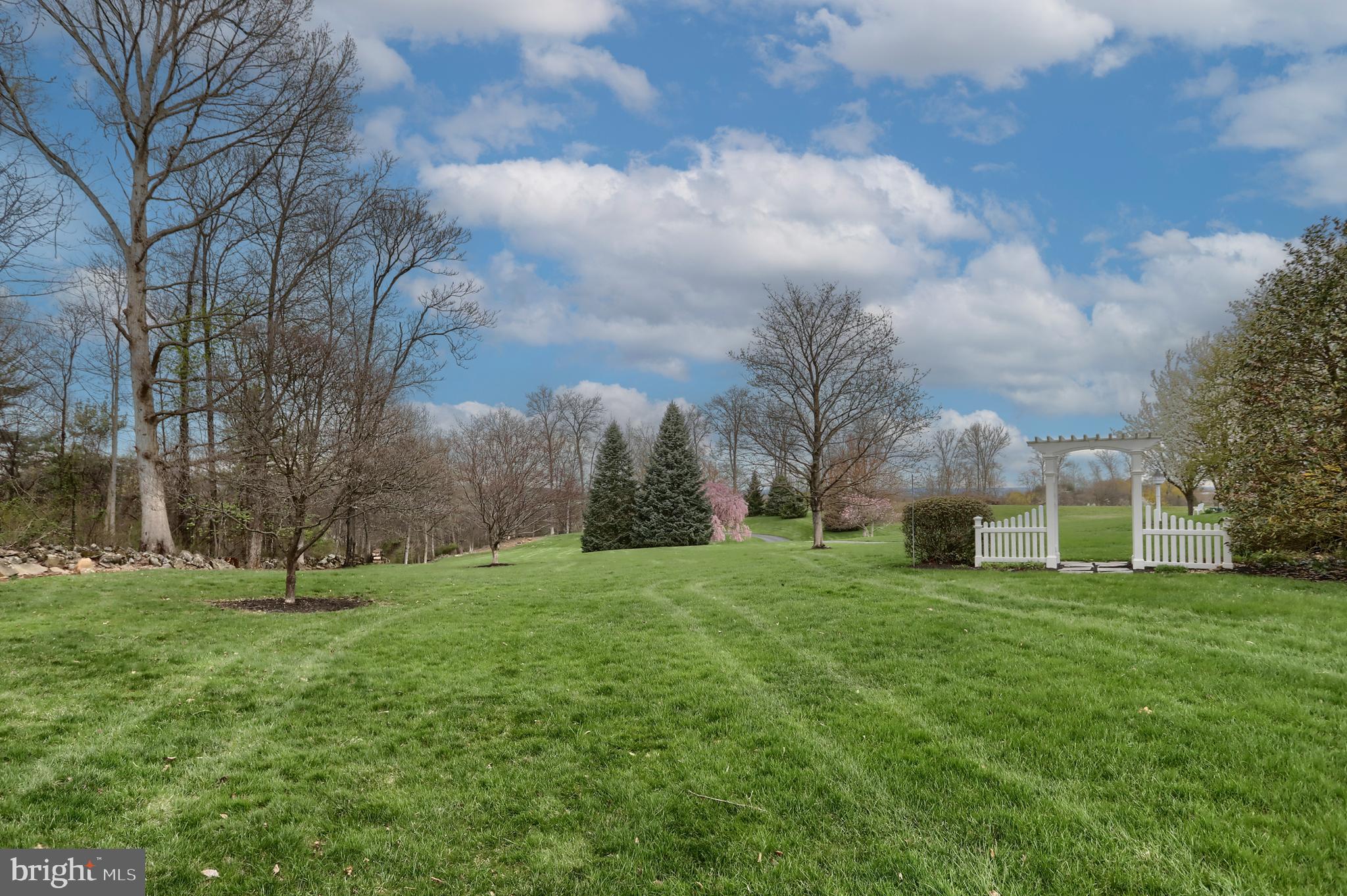 6516 Schoolhouse Road Hershey, PA 17033 - Photo 17 of 71