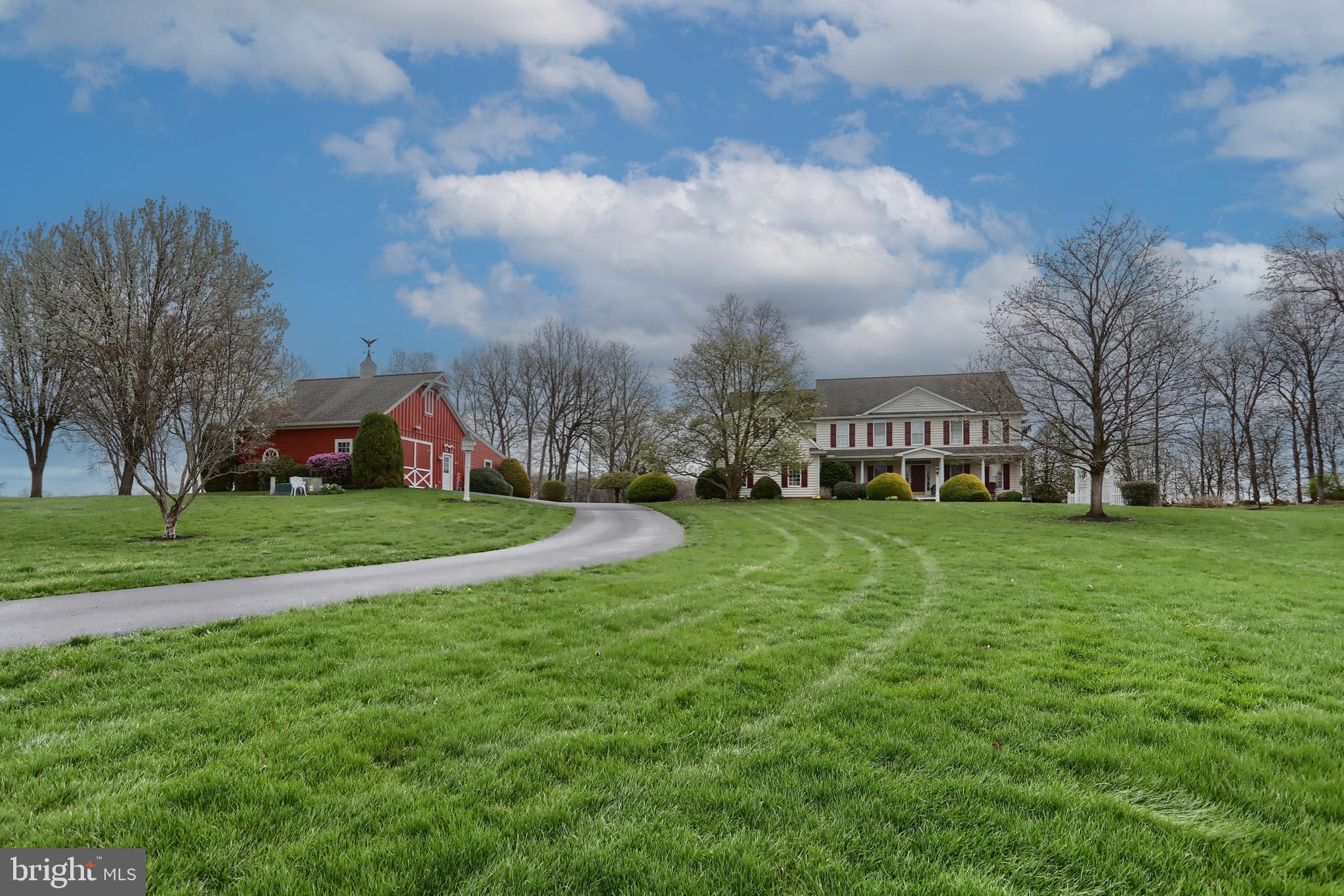 6516 Schoolhouse Road Hershey, PA 17033 - Photo 2 of 71