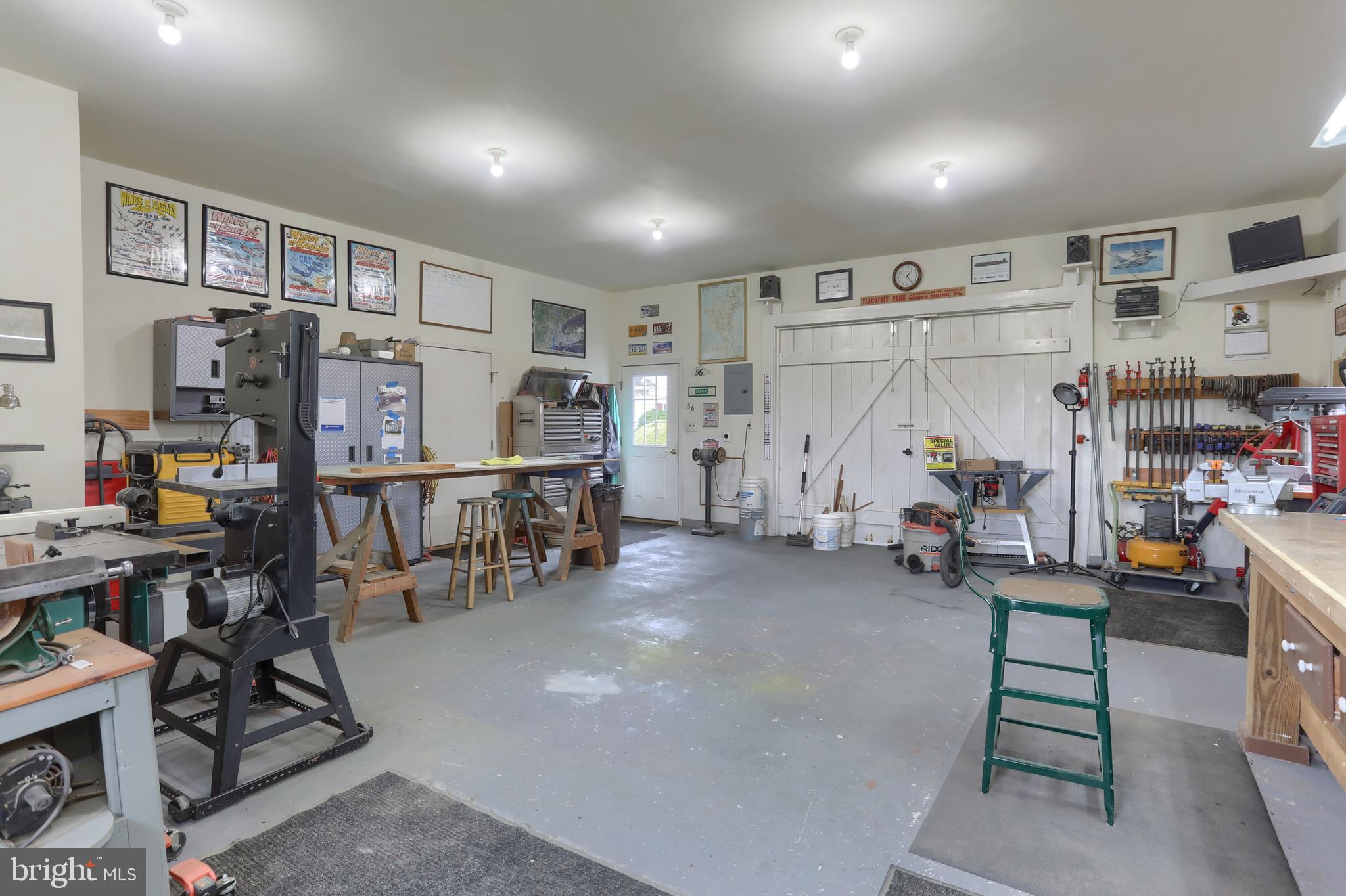 6516 Schoolhouse Road Hershey, PA 17033 - Photo 44 of 71