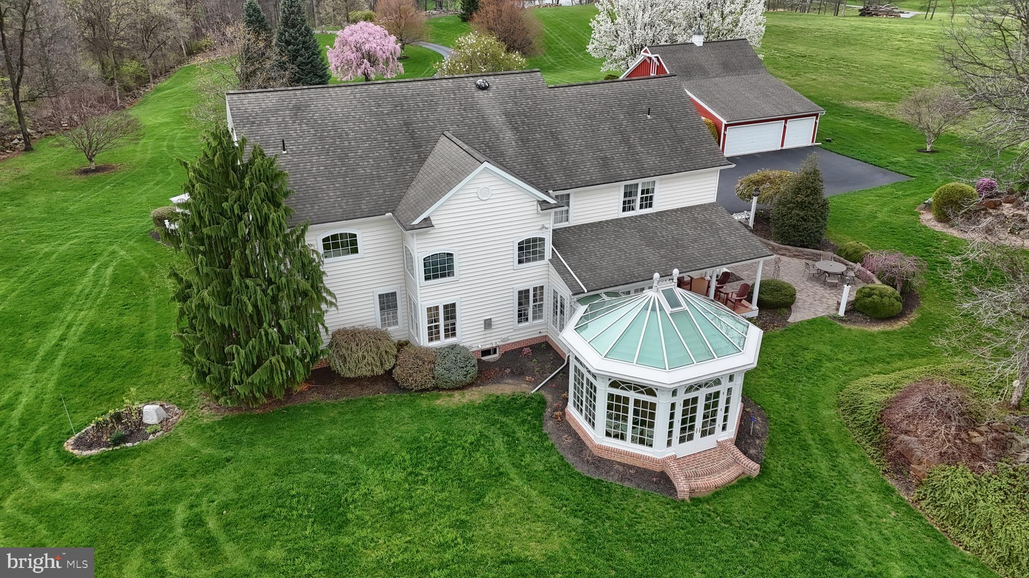 6516 Schoolhouse Road Hershey, PA 17033 - Photo 5 of 71