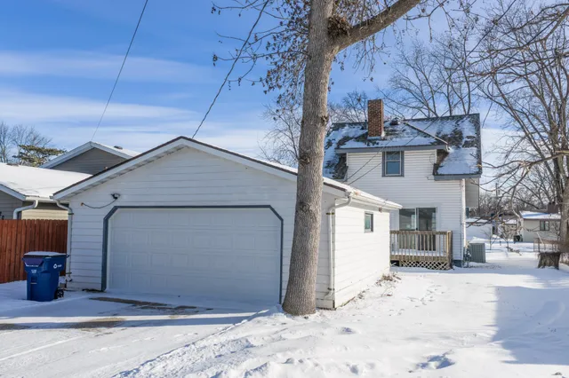 $180,000 | 847 32nd Avenue North, St. Cloud, MN 56303