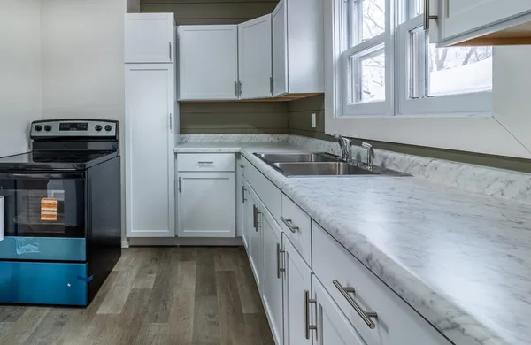 $172,500 | 847 32nd Avenue North, St. Cloud, MN 56303