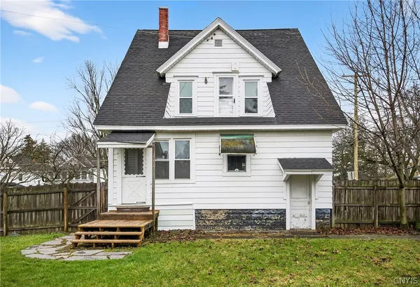 $239,000 | 420 Highland Avenue, De Witt, NY 13057