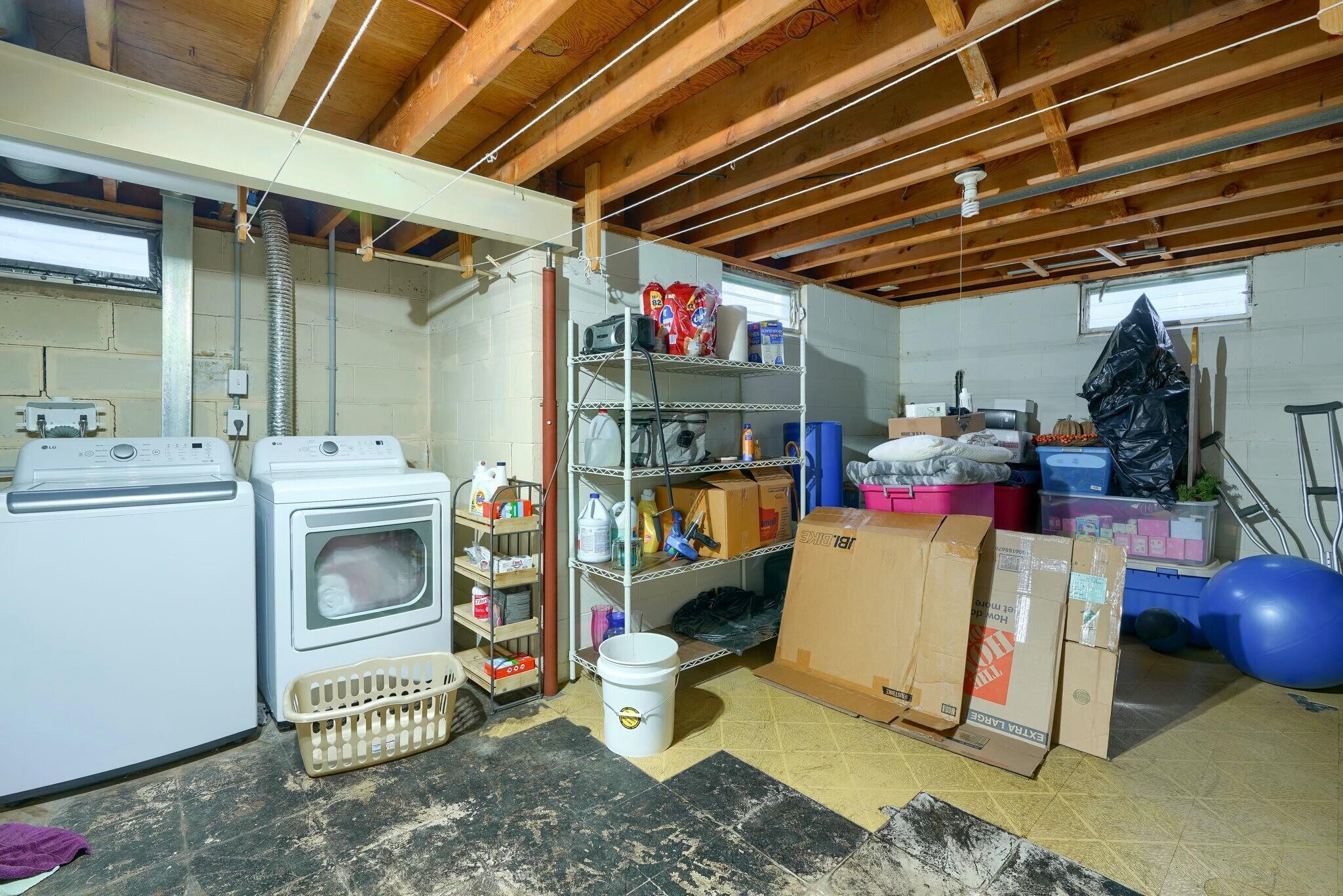 239 Dunbarton Road Columbus, OH 43230 - Photo 47 of 51 Lower Level laundry