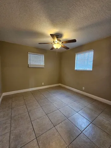 $1,700 | 1200 West Blue Heron Boulevard, Unit 7, Riviera Beach, FL 33404