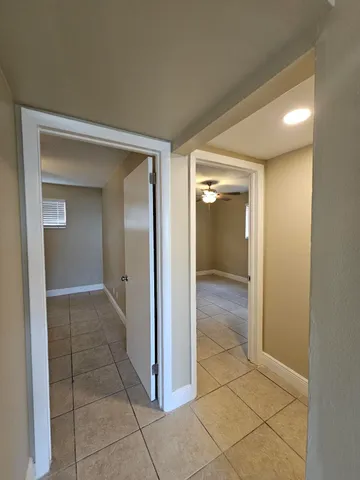 $1,700 | 1200 West Blue Heron Boulevard, Unit 7, Riviera Beach, FL 33404