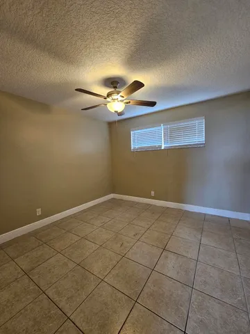 $1,700 | 1200 West Blue Heron Boulevard, Unit 7, Riviera Beach, FL 33404