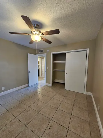 $1,700 | 1200 West Blue Heron Boulevard, Unit 7, Riviera Beach, FL 33404