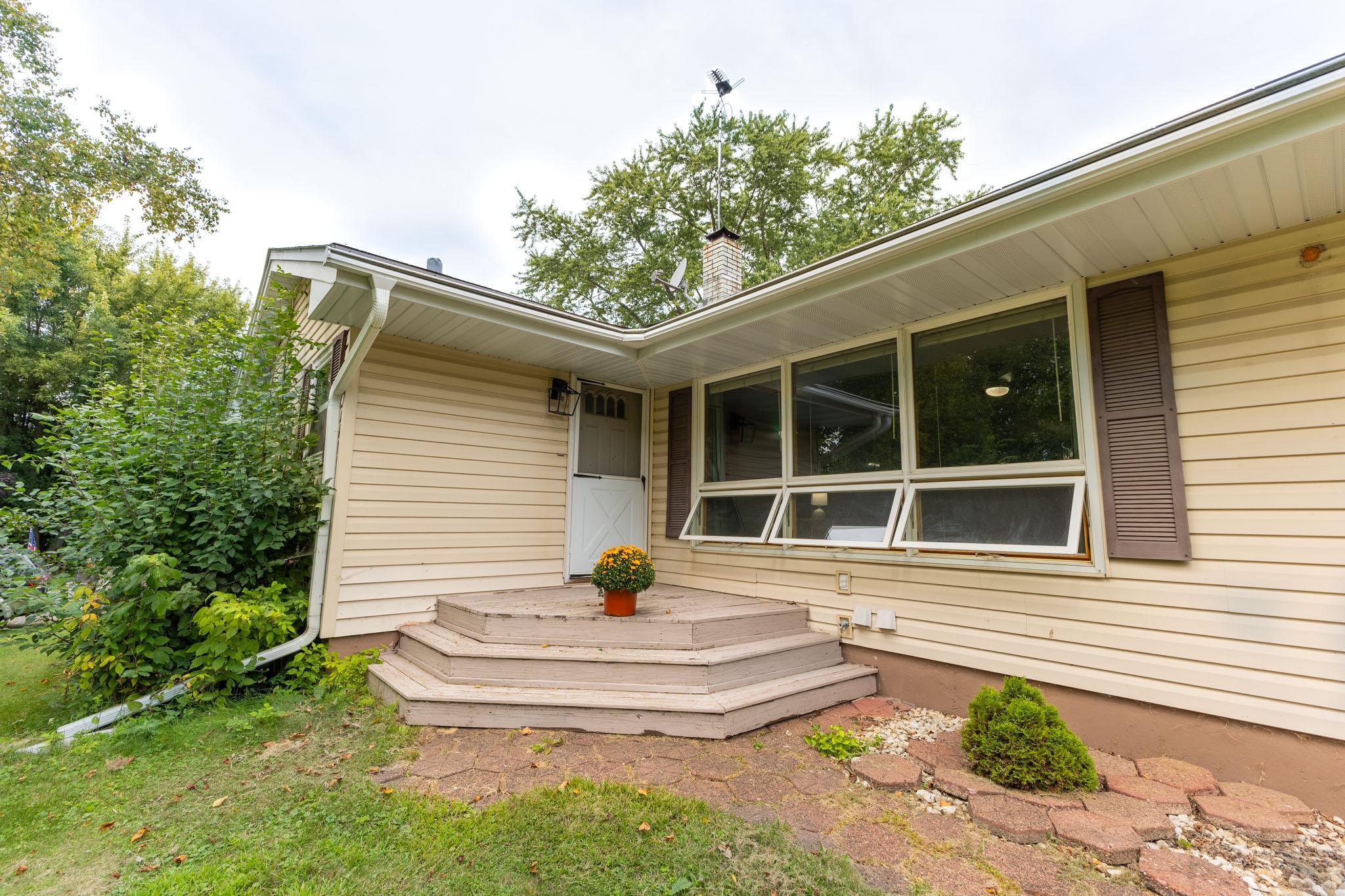 642 East 6th Street Owen, WI 54460 - Photo 2 of 26