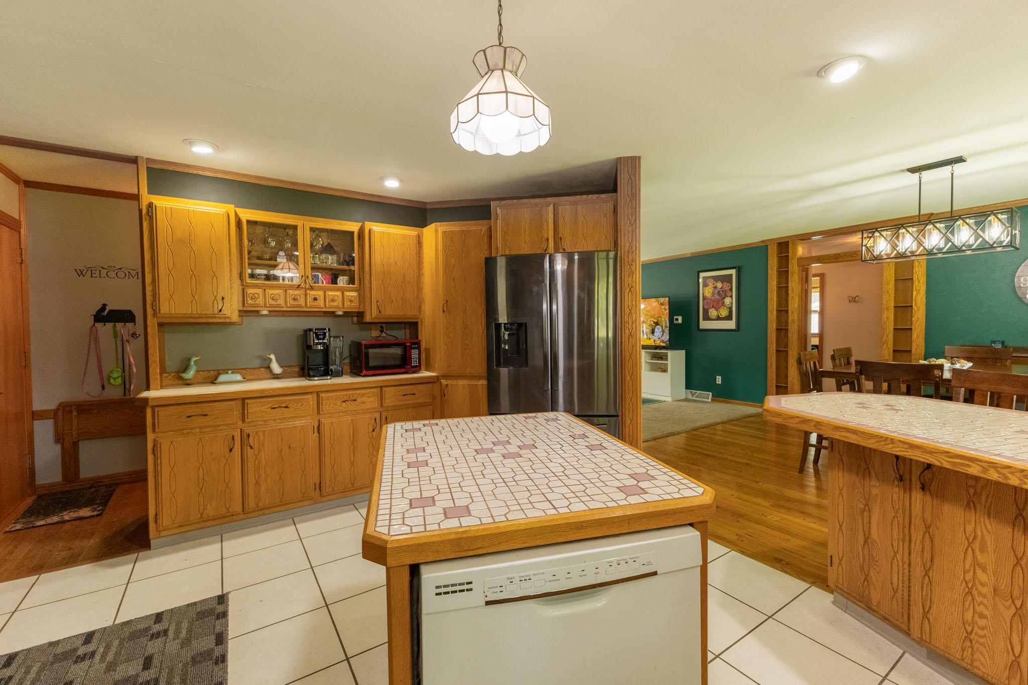 642 East 6th Street Owen, WI 54460 - Photo 4 of 26