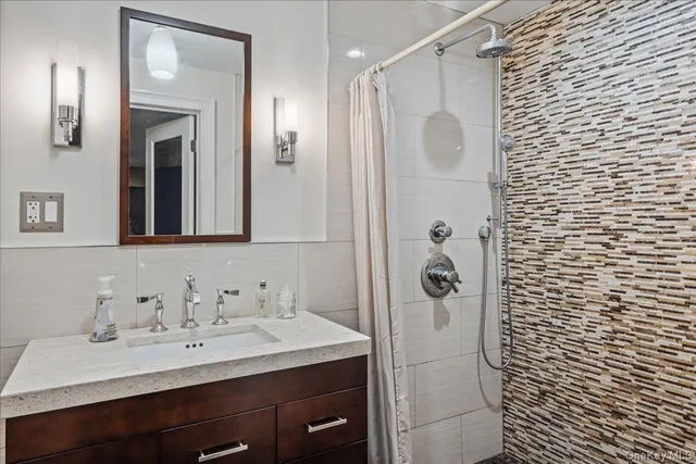 $1,500,000 | 8230 58th Avenue | Maspeth