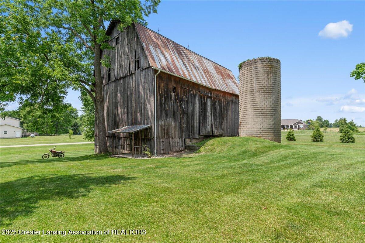 9840 West Herbison Road Eagle, MI 48822 - Photo 50 of 60 56-Media Jett - 54