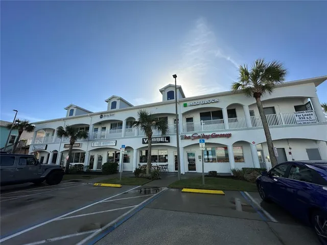 $2,771 | 213 North 2nd Street, Unit 9, Flagler Beach, FL 32136